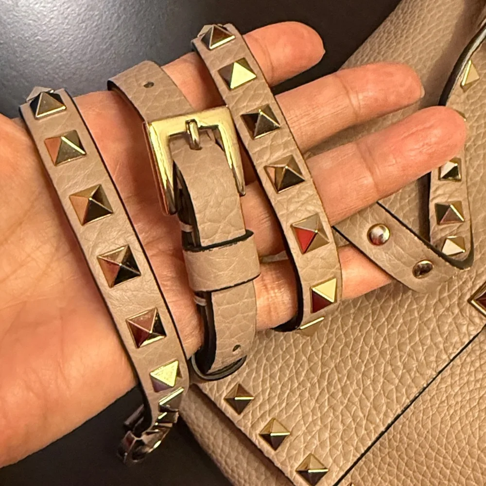 Valentino Garavani Rock Stud Leather Crossbody Bag with Gold Hardware - Picture 9 of 15